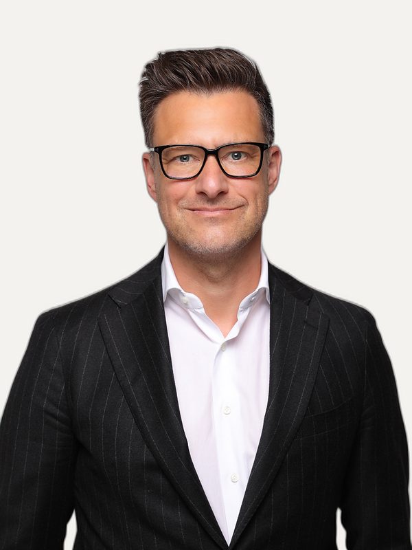 Dr. Axel Weiss, Founding Partner